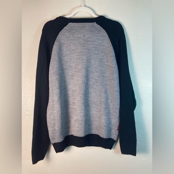 Cropp Design Lab Poland Bigfoot Sweater Men's Size Medium - Picture 5 of 12